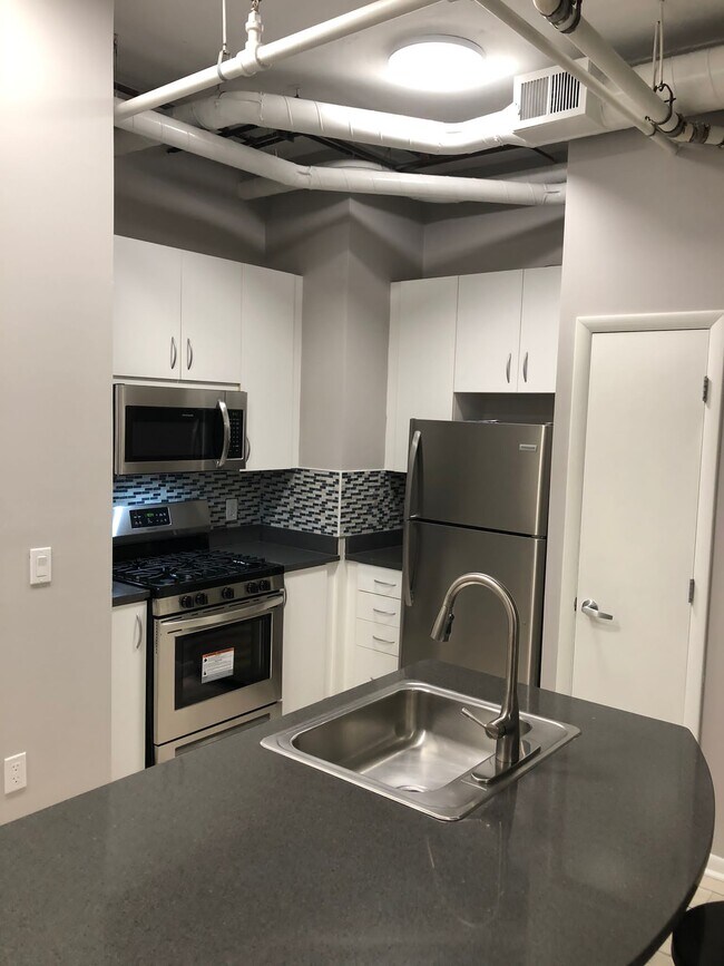 Foto del edificio - 1300 N St NW