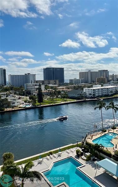 Foto principal - 2900 NE 14th Street Causeway