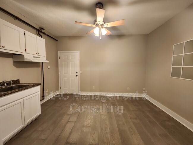Foto del edificio - 1325 Virginia Ave