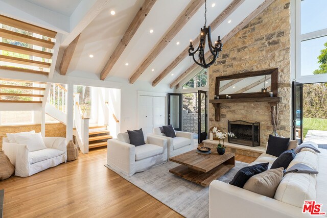 Foto del edificio - 6585 Portshead Rd
