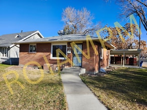 Building Photo - 404 5th Ave N