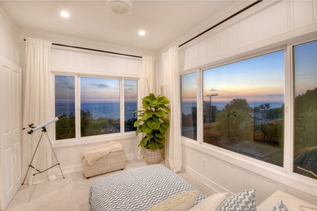 Foto del edificio - 2324 S Coast Hwy