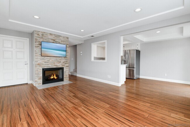 Building Photo - 418 Summer View Cir