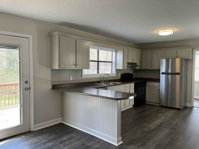 Building Photo - 1272 Gallaher Rd