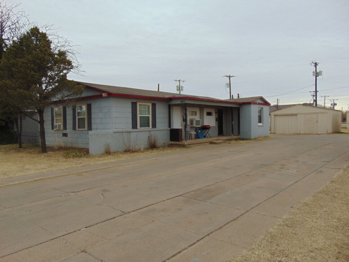 3409 Quaker Ave Unit B, Lubbock, TX 79413 Room for Rent in Lubbock