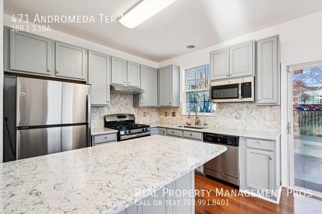 Building Photo - 471 Andromeda Terrace NE