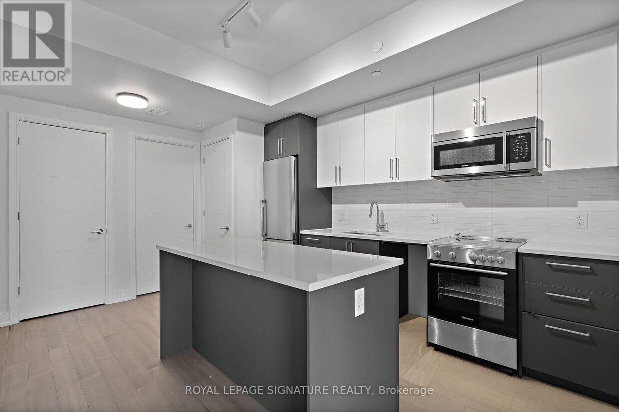 Photo principale - 664-1664 Spadina Ave.