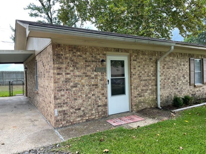 Primary Photo - 2 Bedroom 1 Bath Duplex in West Tyler!