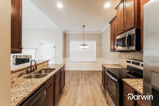 Building Photo - 933 Besse Way