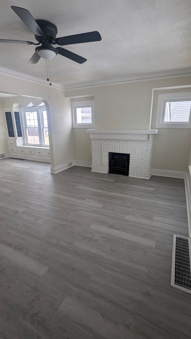 Building Photo - 3049 W 116th St