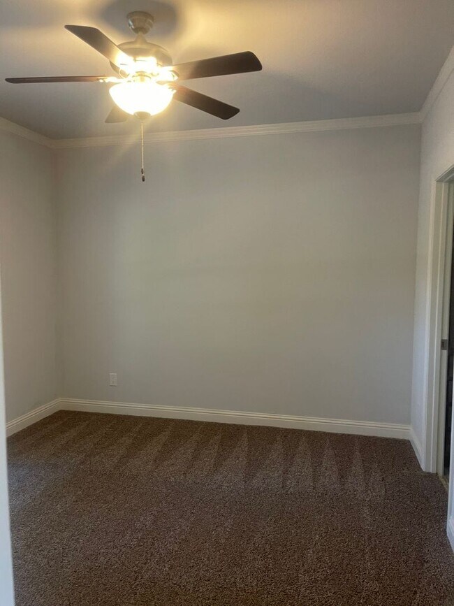 Building Photo - New Manufactured home on land in Gridley c...