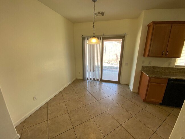 Building Photo - Beautiful 3 bed/2 bath home located in Sta...