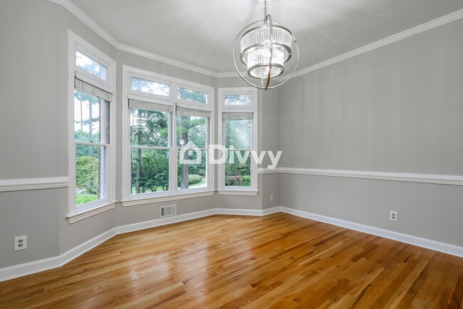 Building Photo - 2499 Spivey Ct