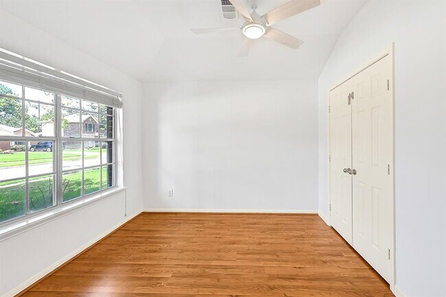 Foto del edificio - 14602 Golden Cypress Ln