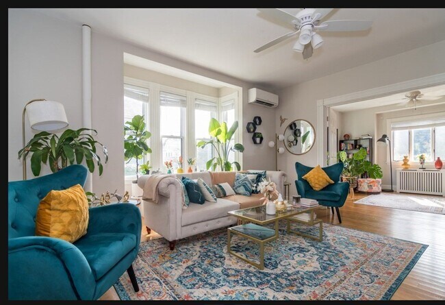 Foto del edificio - 141 Rumford Ave