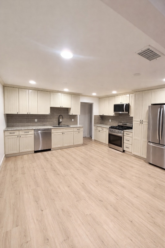 Photo - 442 E 44th Cir (Long Beach, CA)