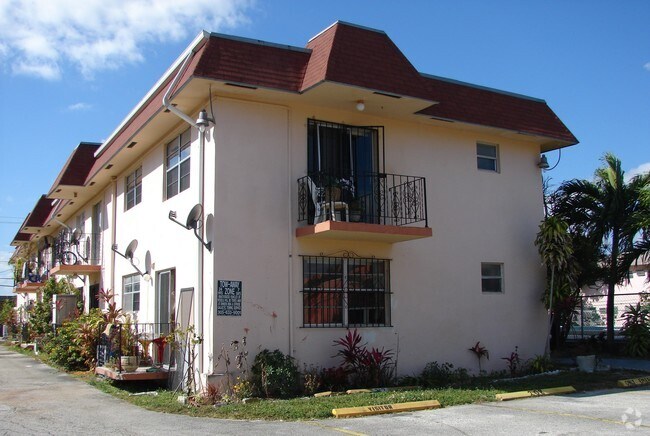 Foto del edificio - 1015 NW 45th Ave