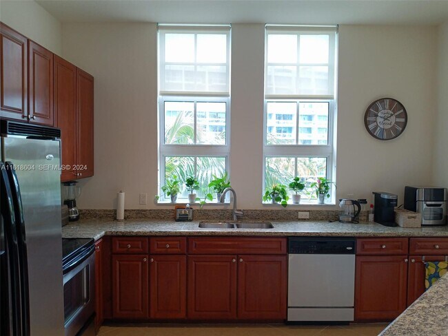 Foto del edificio - 3001 NE 185th St