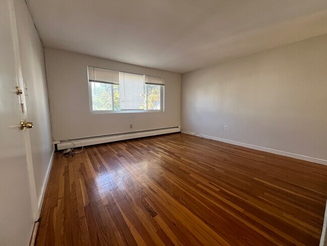Foto del edificio - 4090 Washington St