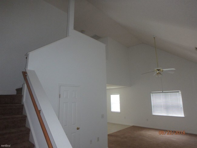 Building Photo - 115 Stratford Rd