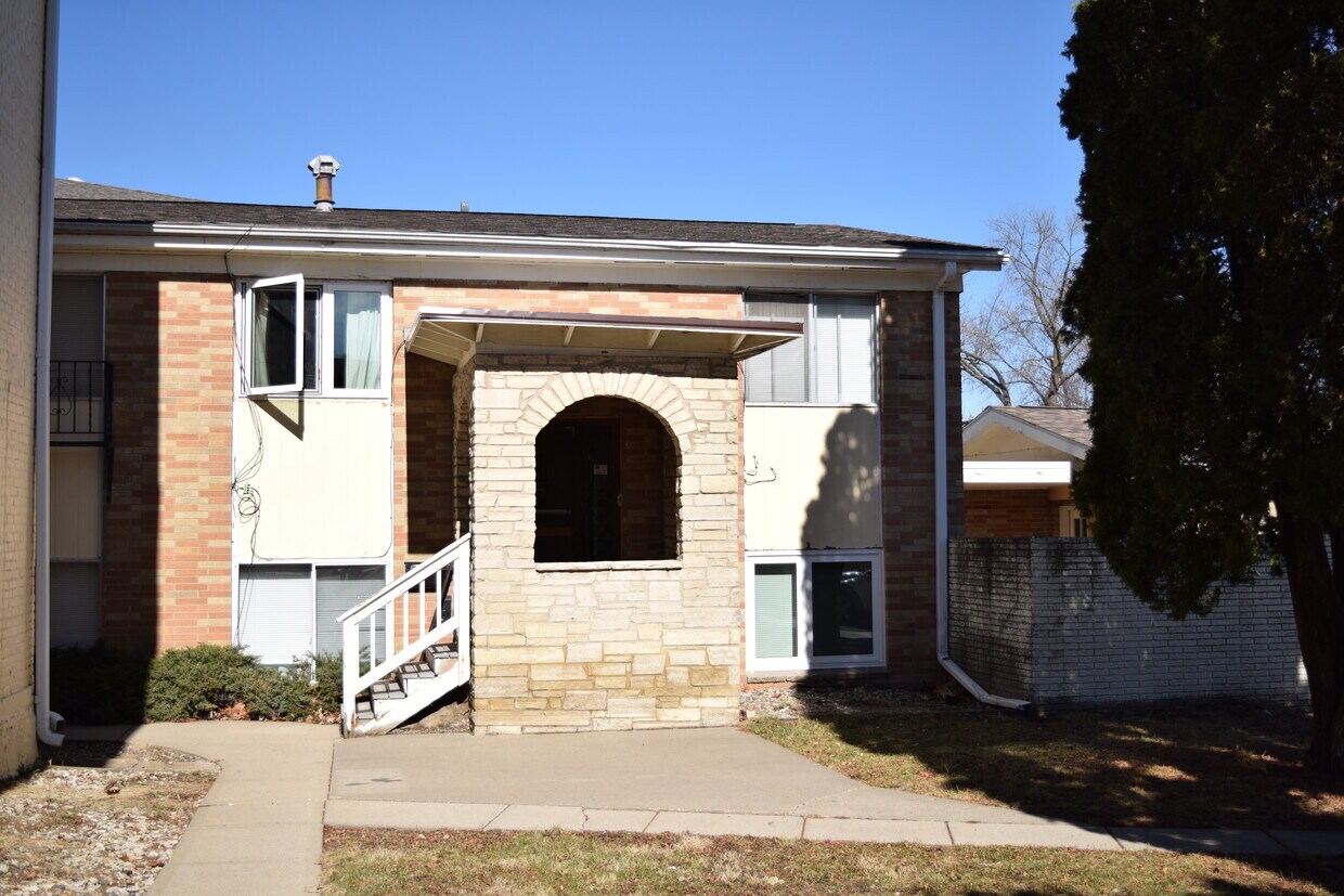 622 S Johnson St, Iowa City, IA 52240 House Rental in Iowa City, IA