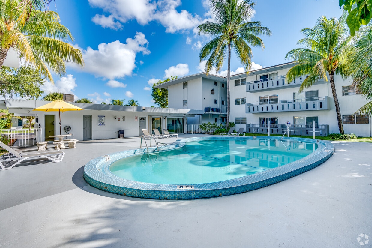 Foto principal - Esquire Apartments