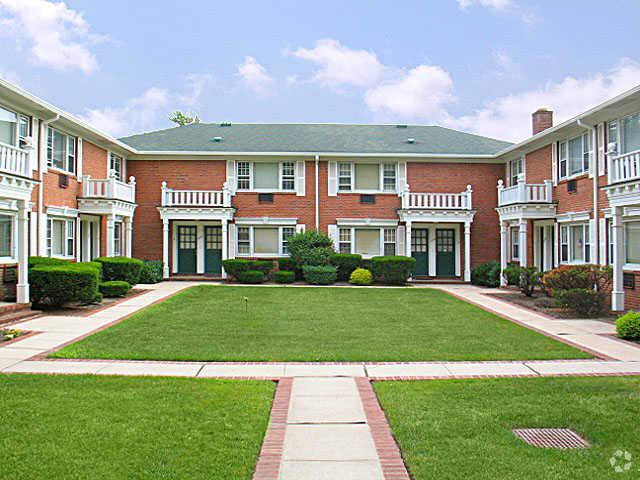 Cedar Village Apartments - Cedar Grove, NJ | Apartments.com