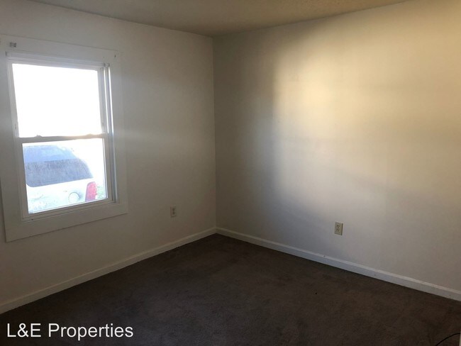 Foto del edificio - 2 br, 1 bath House - 912 N Morris Street