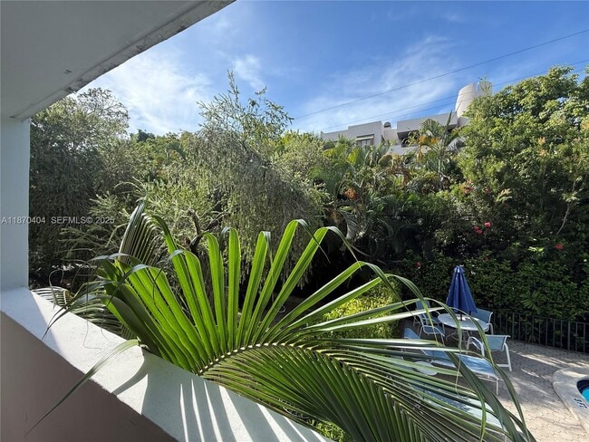 Foto del edificio - 100 Ocean Ln Dr