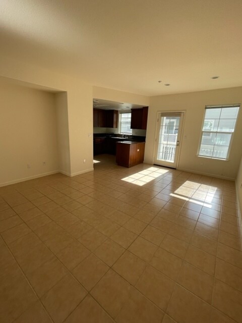 Foto del edificio - 2259 Northshore Dr