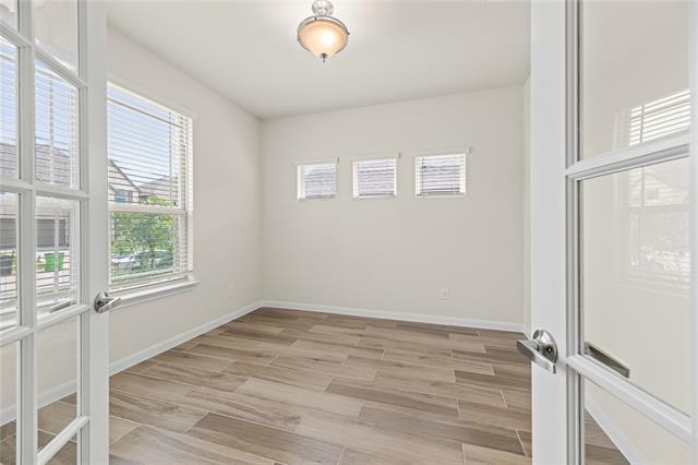 Building Photo - 1127 Saddle Ridge Dr