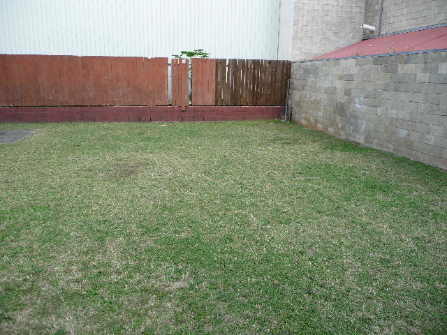 Building Photo - RAN LEE ARMS 2/1/1 lanai, W/D hookup