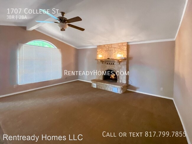 Building Photo - 3 br, 2 bath House - 1707 College St
