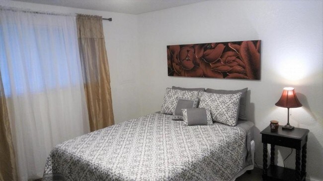Foto del edificio - 3507 W 1st Avenue Apt B