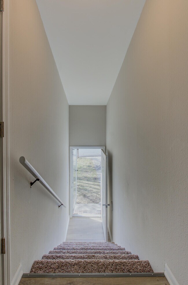 Foto del edificio - 420 N Shiloh Ave