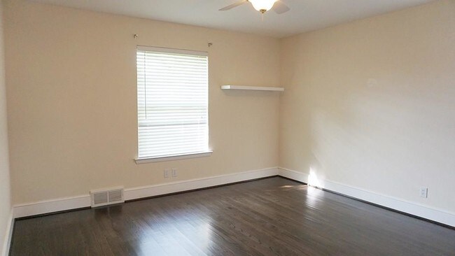 Foto del edificio - 6226 Saratoga Cir