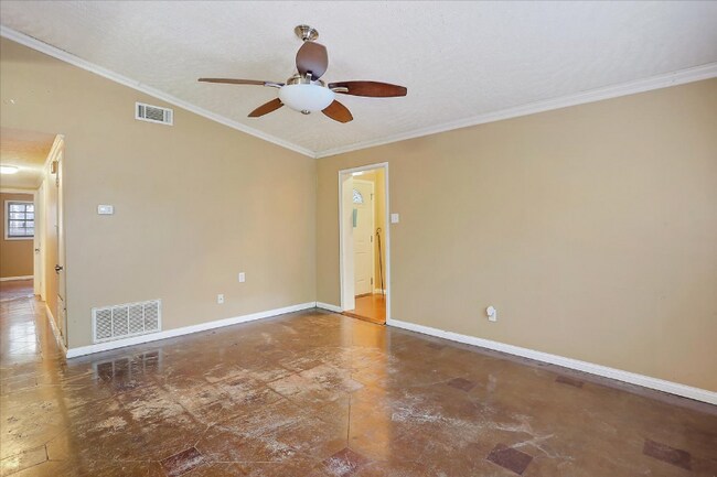 Foto del edificio - 631 Bellevue St