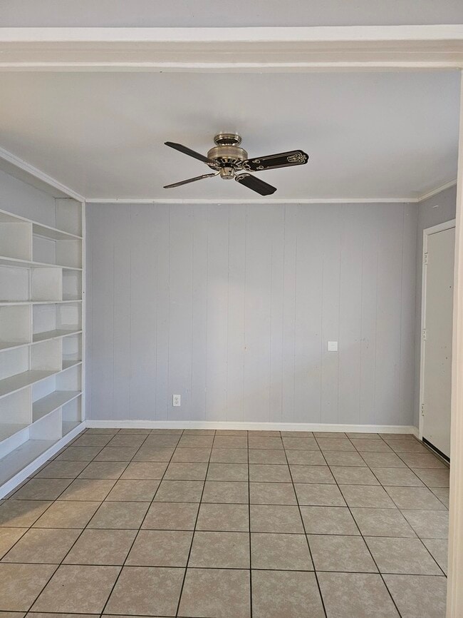 Building Photo - 739 W Padre Kino Dr