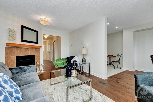 Building Photo - 34 Cedarock Dr