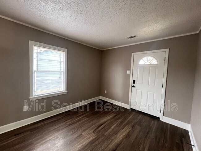 Foto del edificio - 2535 Frisco Ave