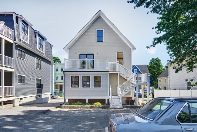 Building Photo - 25 Richfield St