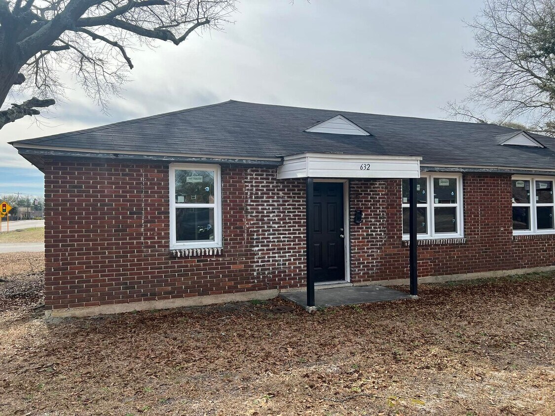 716 Miller Rd Unit 716 B, Sumter, SC 29150 Room for Rent in Sumter