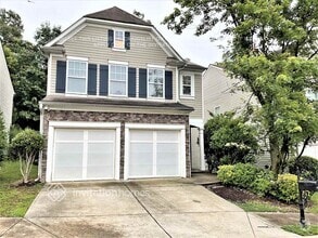 Building Photo - 2982 Briaroak Dr