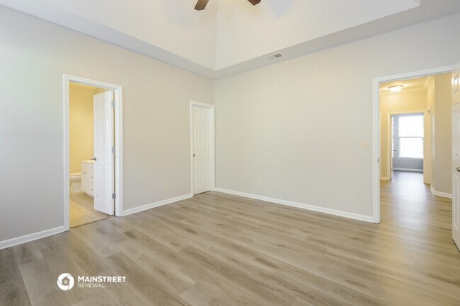 Foto del edificio - 1270 Easterwood Blvd