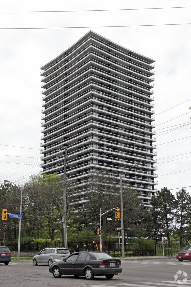 Building Photo - 135 Antibes Dr