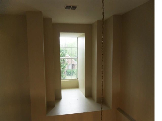 Foto del edificio - 4844 Crown Drive
