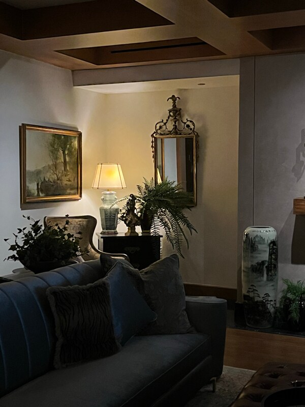 Foto del edificio - 1 Hughes Center Dr