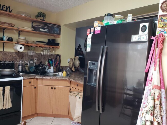 Foto del edificio - 2186 W 60th St