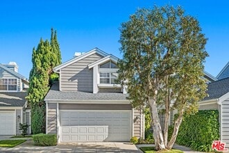 Building Photo - 13082 Mindanao Way