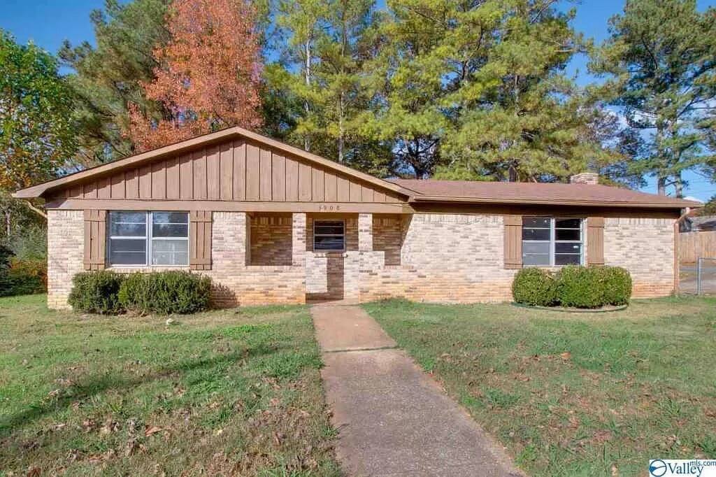 Primary Photo - 3908 Grunden Dr SW